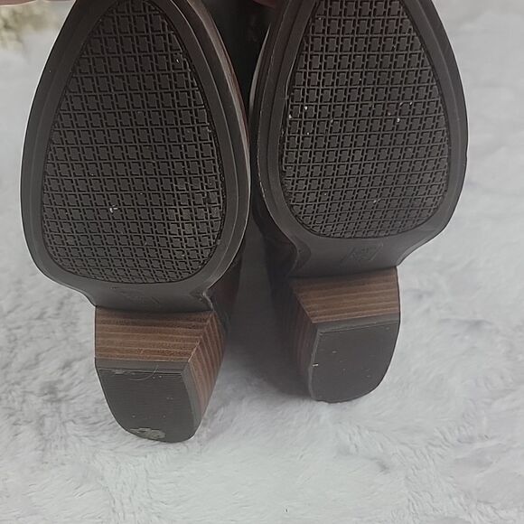 ‎LUCCA LANE MARELLA Two Toned Riding Boots [SIZE 7] - Picture 5 of 8